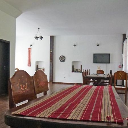 Sura Pietrei Craiului Hotel Zărneşti Eksteriør billede